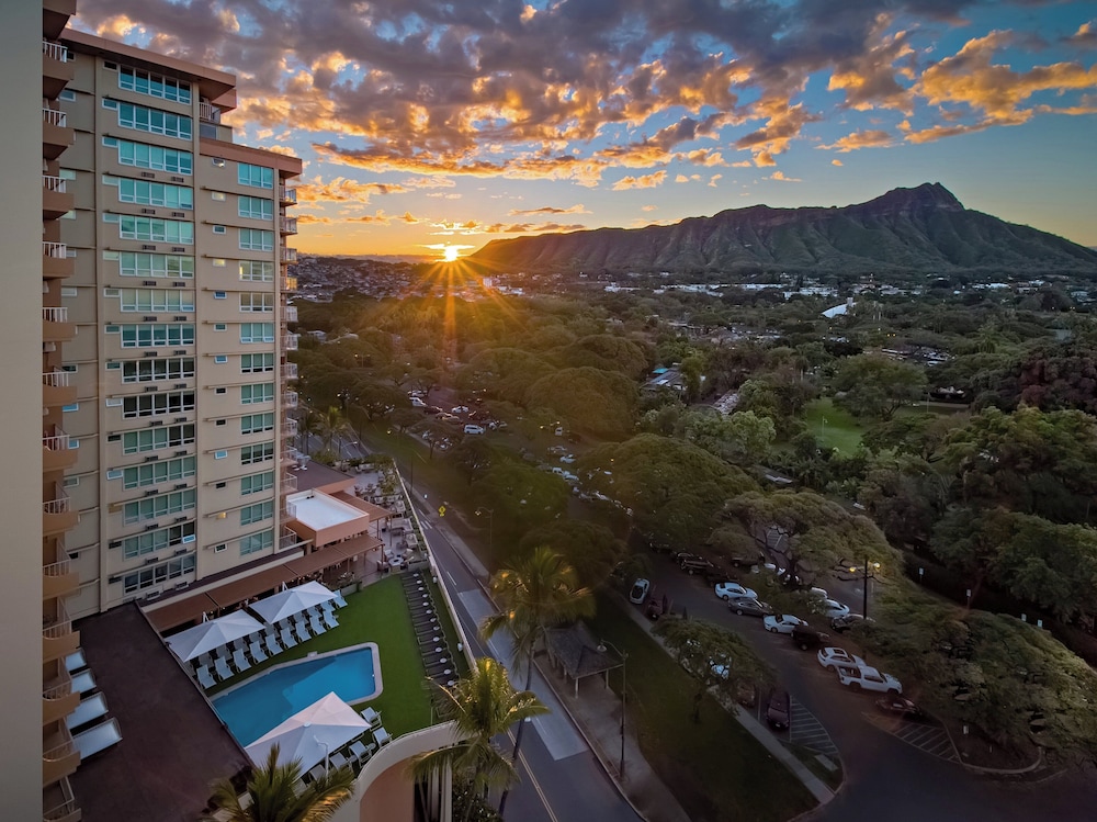 Queen Kapiolani Hotel - photo 129