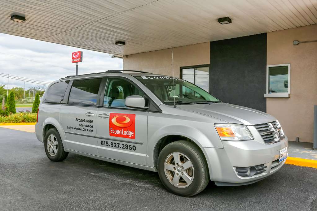 Econo Lodge Shorewood - photo 30