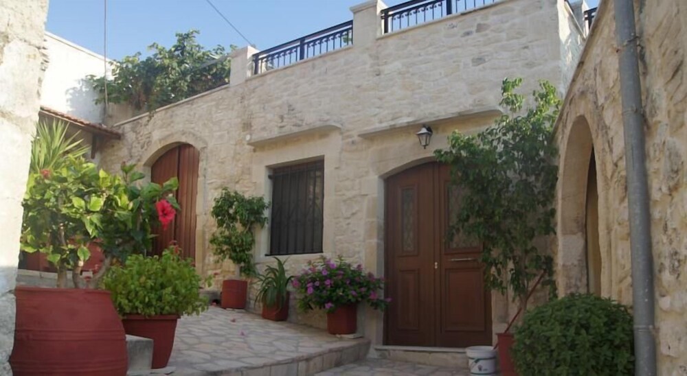 Enastron - last minute hotel in Rethymno