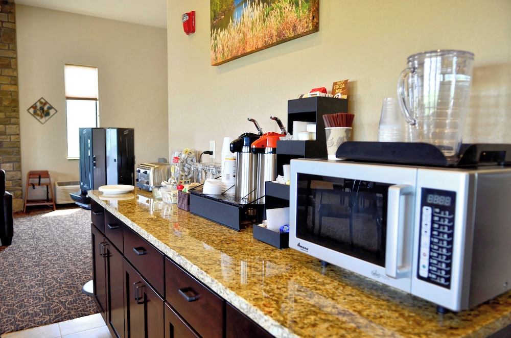 Cobblestone Inn & Suites Monticello - photo 24