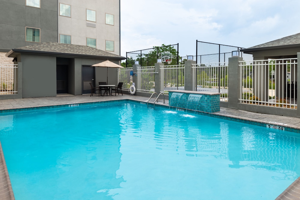Staybridge Suites Lake Charles by IHG - photo 32