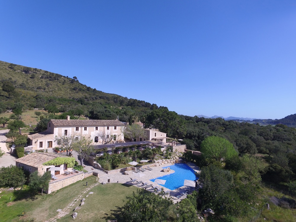Agroturismo Son Siurana — 4-Star Luxury Hotel in Alcudia, Spain