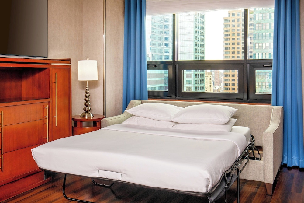 Four Points by Sheraton Midtown Times Square - photo 7