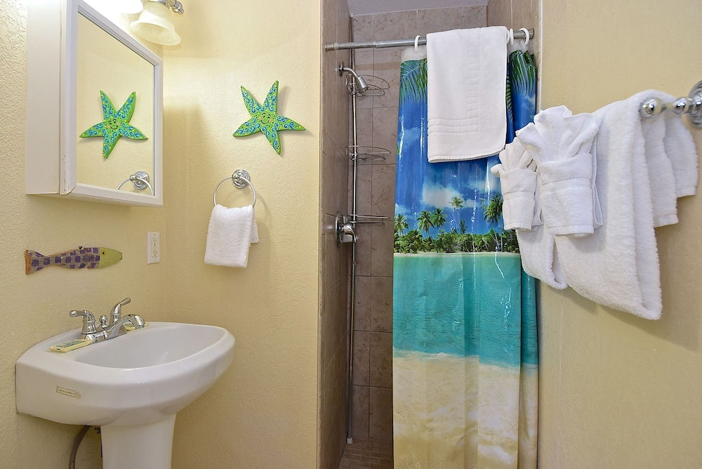 A Beach Retreat - photo 144