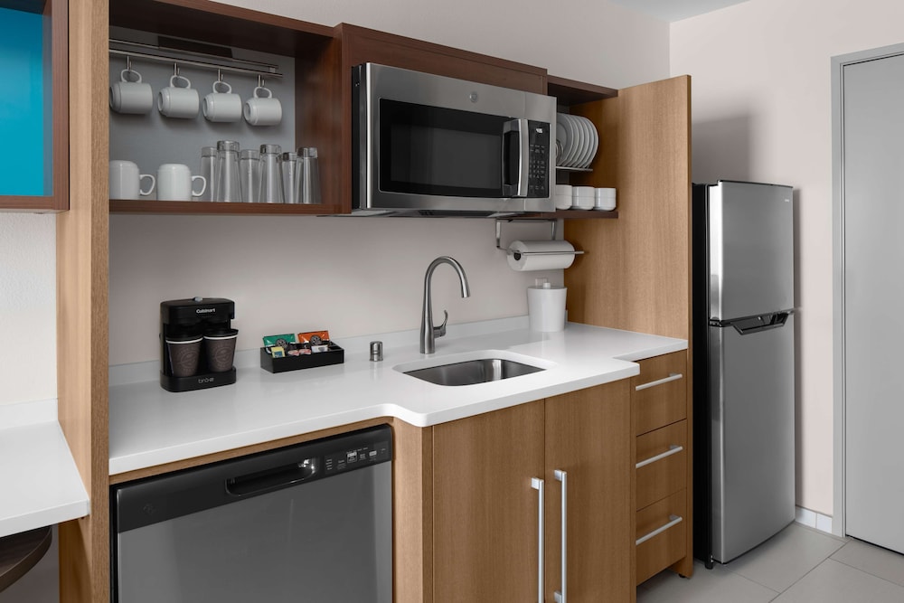 Home2 Suites by Hilton Hobbs - photo 9
