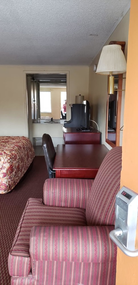 Superlodge - carbon neutral hotel in New Castle