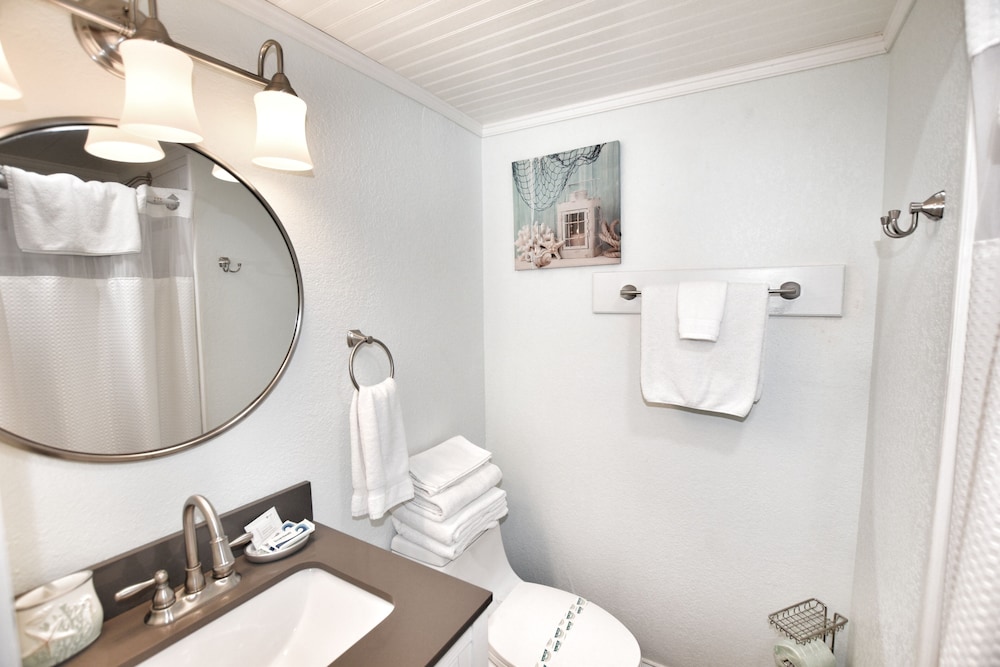 0206 Waters Edge Resort 1 Bedroom Condo by RedAwning - photo 19