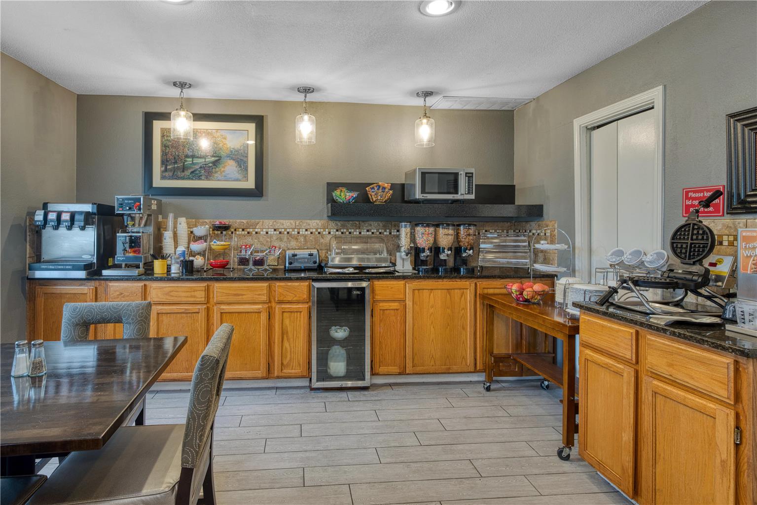 SureStay by Best Western Kansas City Country Inn North - photo 6