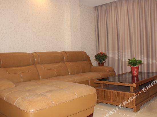 Yilin Holiday Hotel - last minute hotel in Maoming