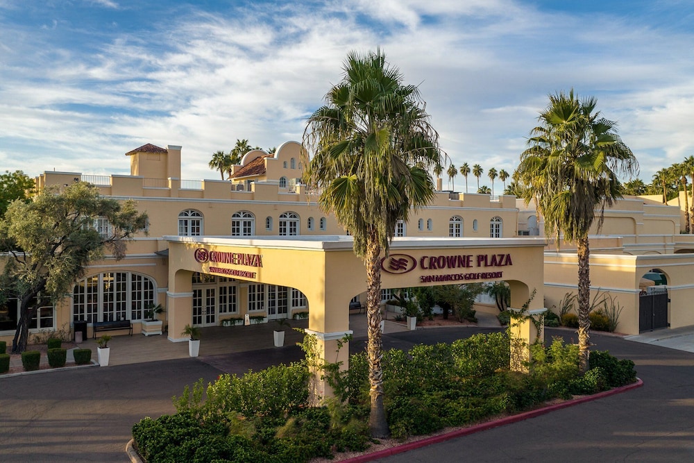 Crowne Plaza Phoenix Chandler Golf Resort an IHG Hotel - featured photo