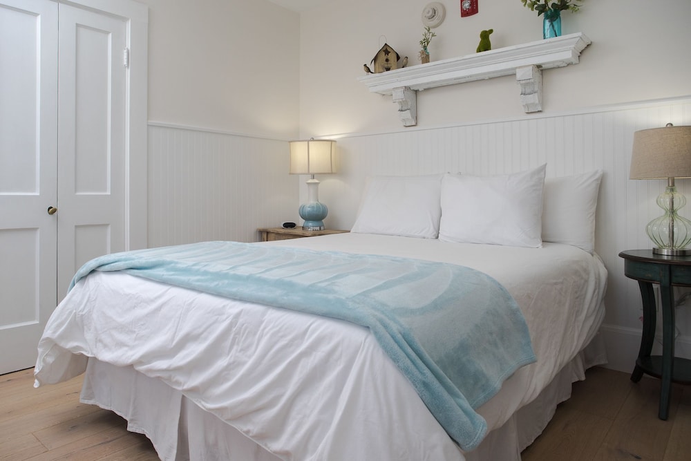 Marginal Way House Hotel - photo 10
