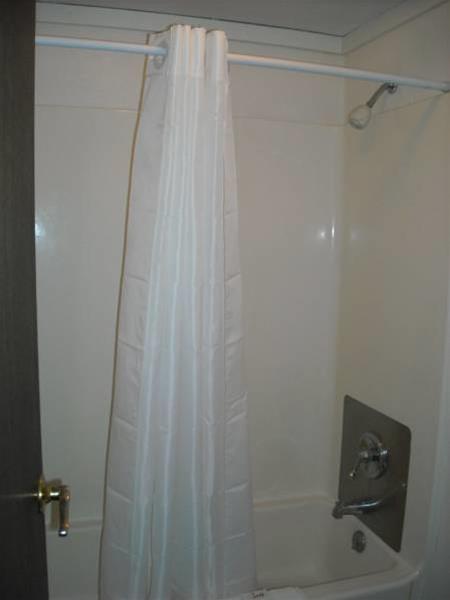 Red Carpet Inn - photo 15