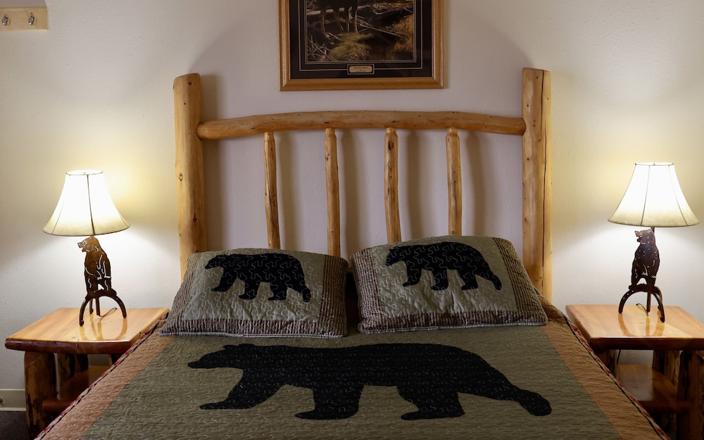 Rocky Mountain Lodge - photo 6
