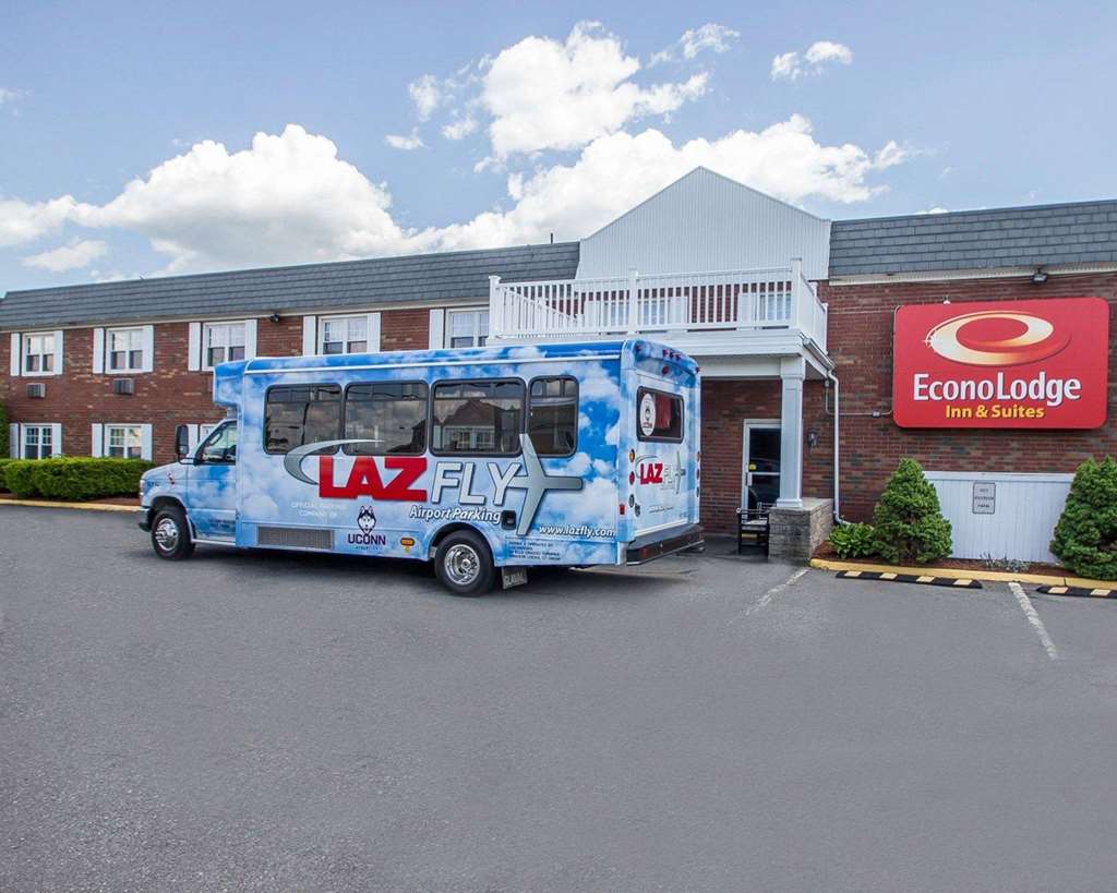 Econo Lodge Inn & Suites Windsor Locks Bradley Airport - photo 21