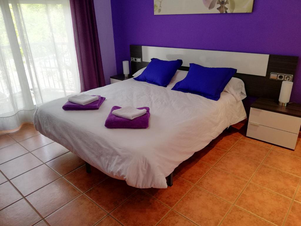 Piso Exterior Completo a 20 ' de Barcelona. — 4-Star Luxury Hotel in Sabadell, Spain