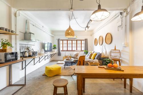 Near One Nimman 4Bedrooms TownHouse — 4-Star Luxury Hotel in Chiang Mai, Thailand