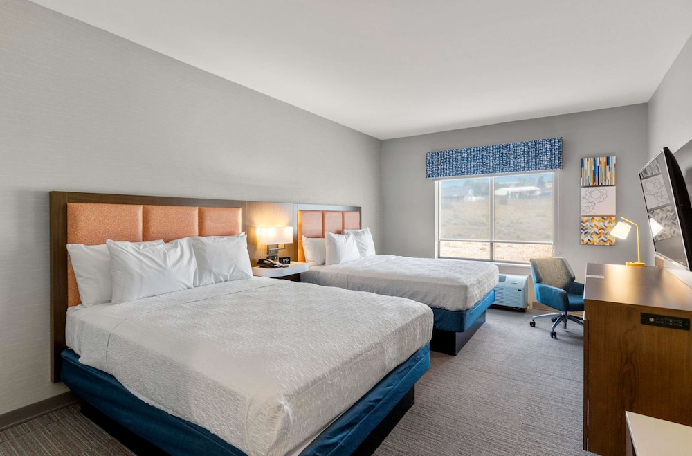 Hampton Inn by Hilton Colorado Springs Northeast - photo 18