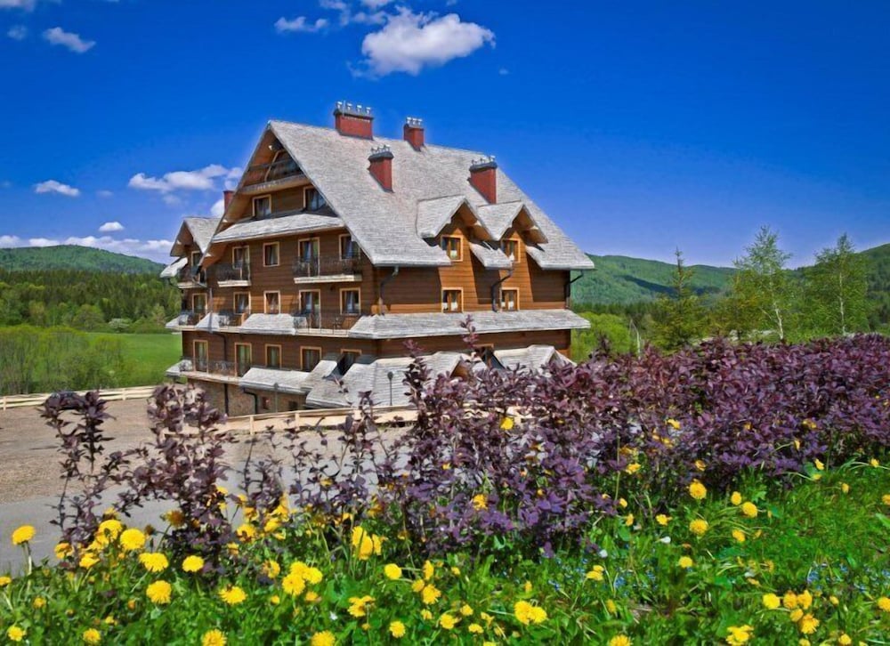 Hotel CARPATIA Bieszczadzki Gościniec in Cisna, Poland
