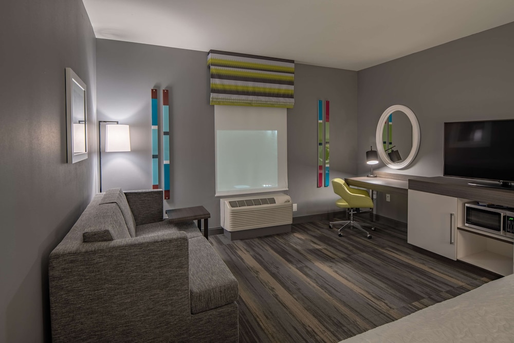 Hampton Inn & Suites Dallas Plano Central - photo 29