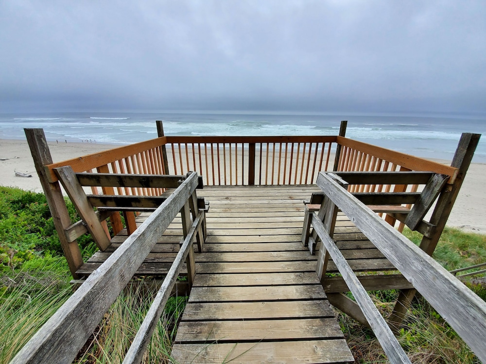 Surfland Hotel - photo 35