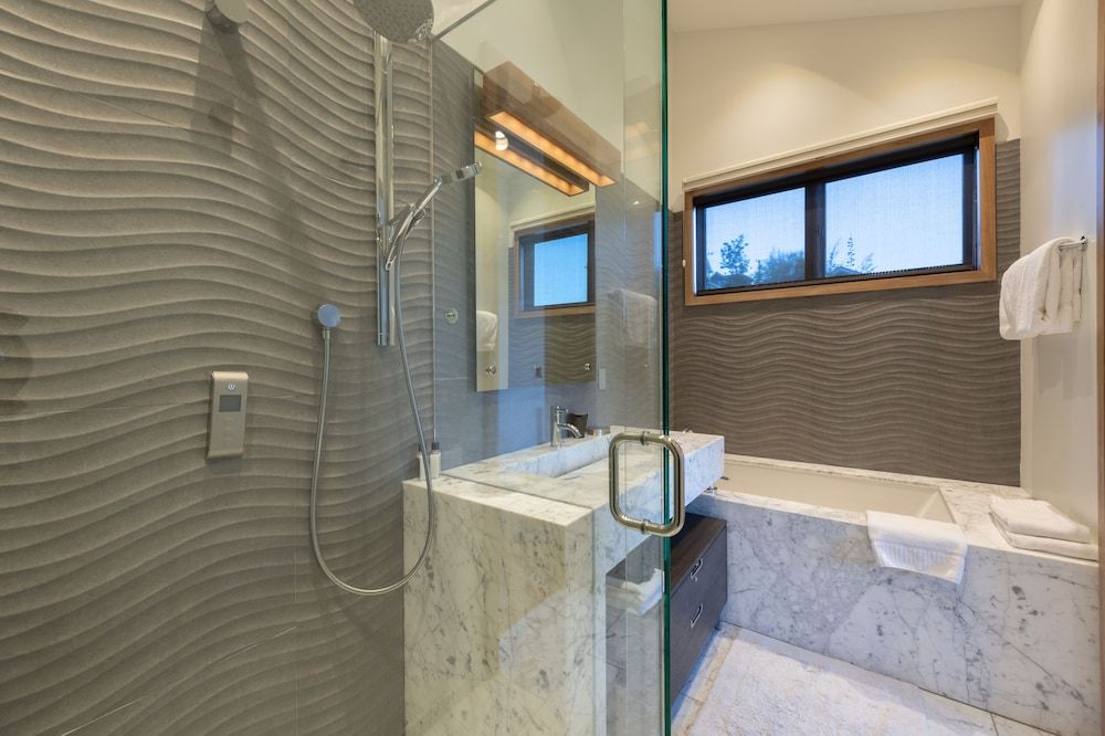 Old Town Private Home by Luxury Mountain Destinations — 4-Star Luxury Hotel in Bridgeport, United States