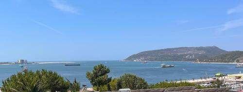Sunset Bay View Renovated Apt By TimeCooler — 4-Star Luxury Hotel in Setubal, Portugal