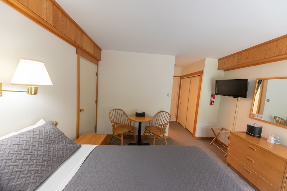 Sugarloaf Inn - photo 10