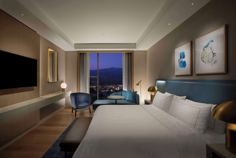 Hilton Arcadia Los Angeles - photo 2