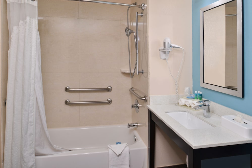 Holiday Inn Express Montgomery East I 85 by IHG - photo 2