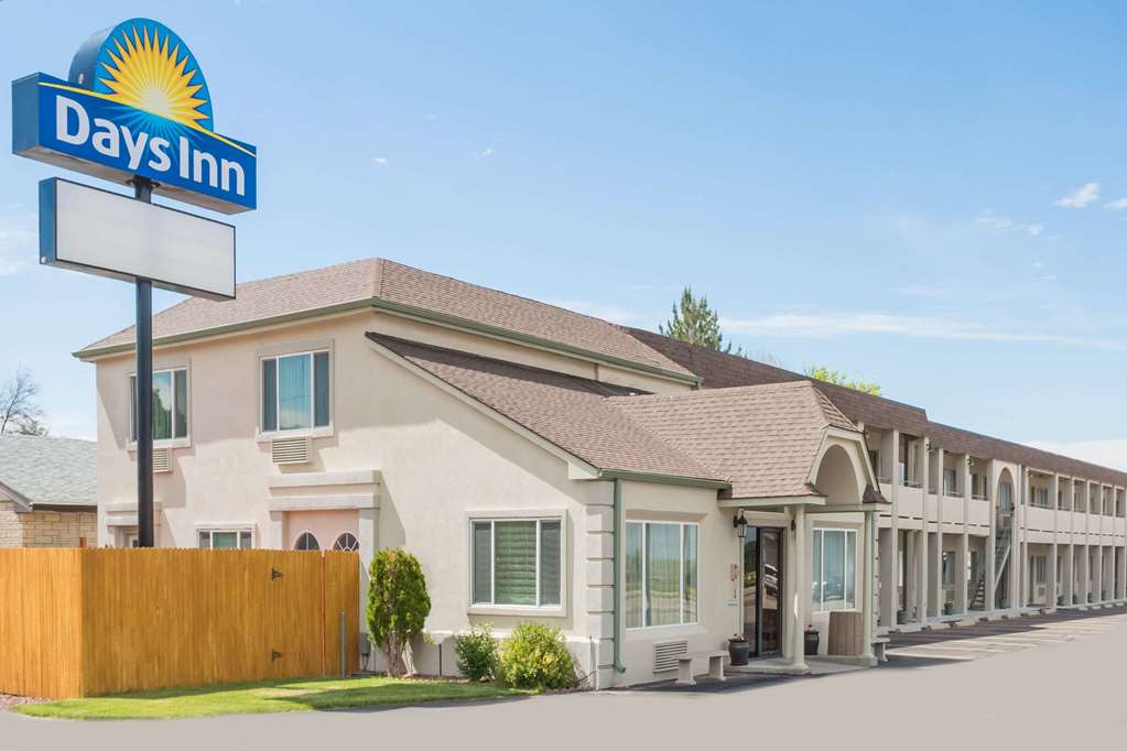 Days Inn by Wyndham Kimball - featured photo