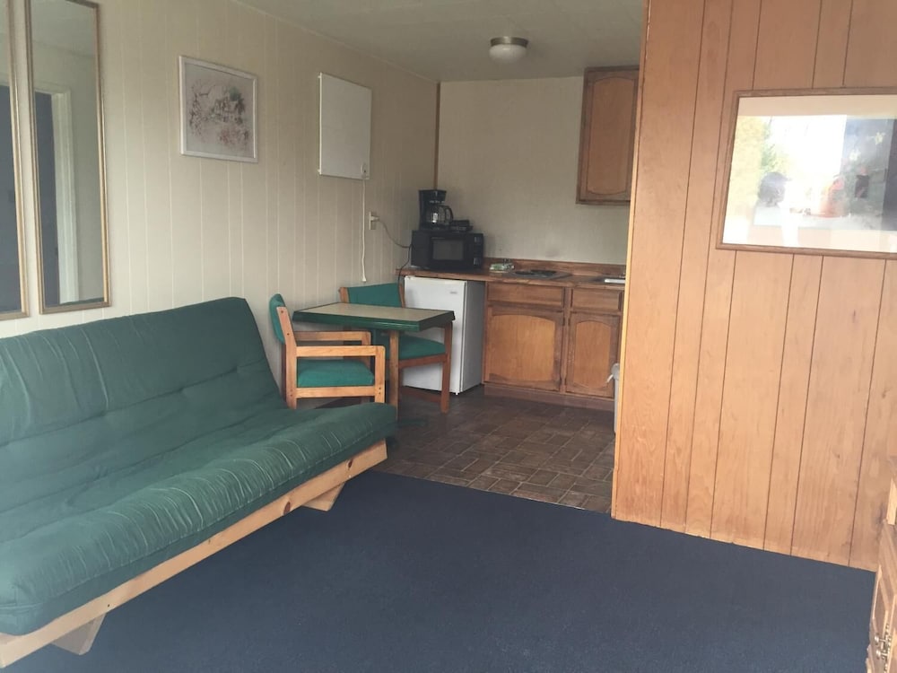 Ocean Avenue Inn - photo 22