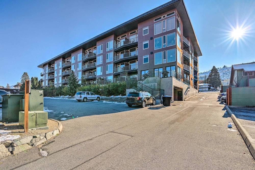 Steps to Lake Chelan Condo with Resort Amenities - photo 23