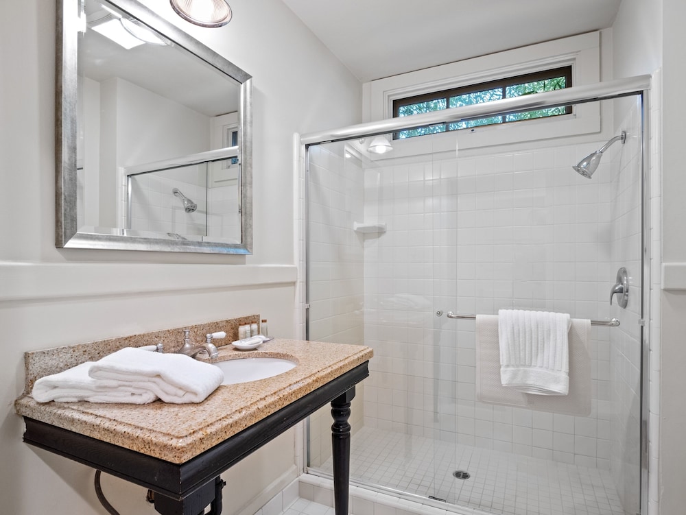 The Upham Hotel - photo 21