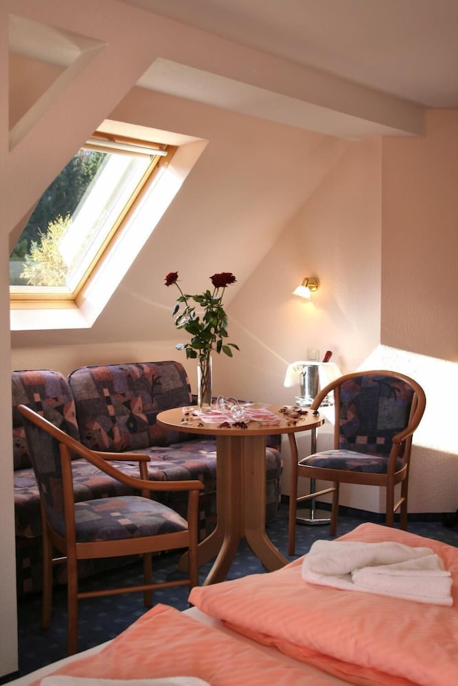 Hotel Vierenstraße — Neudorf-Bornstein — photo 5