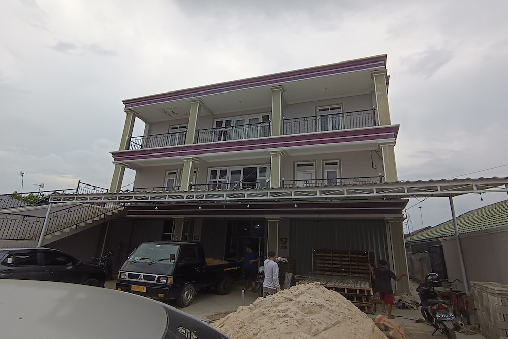Hotel O Wisma Haji BunbunNearYani Heahlerr — hotel in Rantau