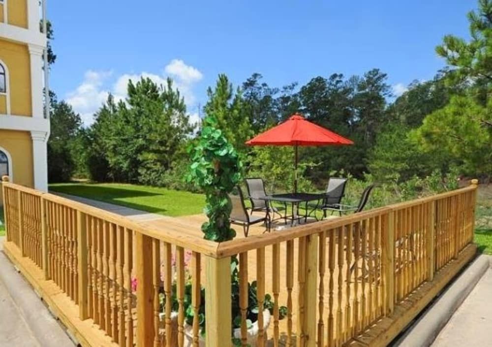Baymont Inn and Suites by Wyndham The Woodlands - photo 5