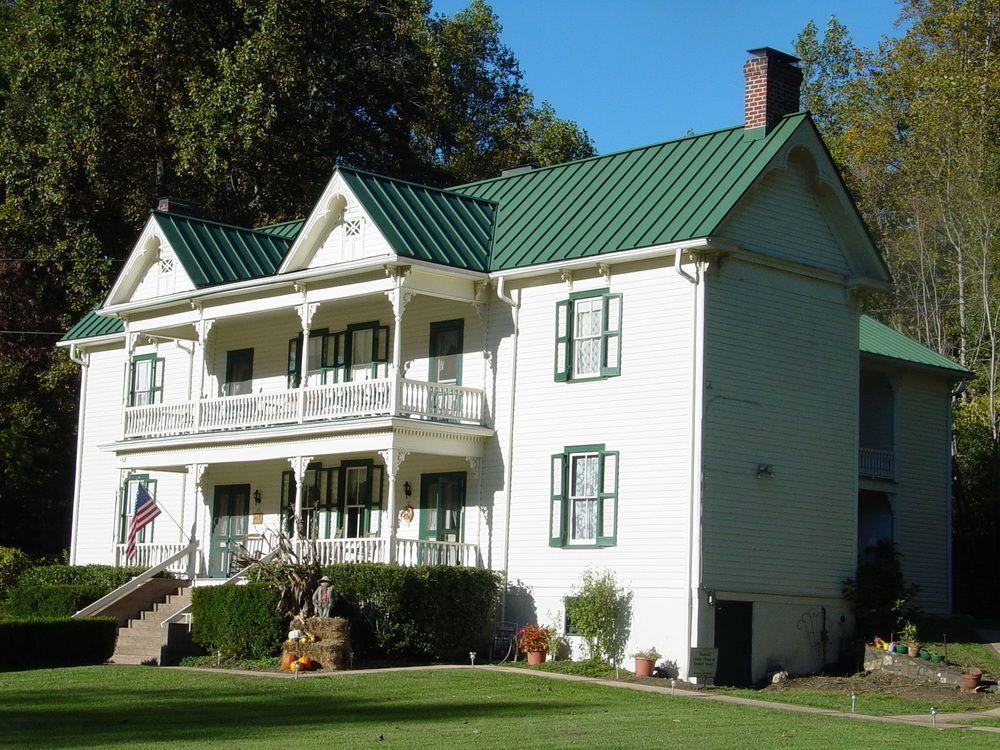 The Mountain Rose Inn - featured photo