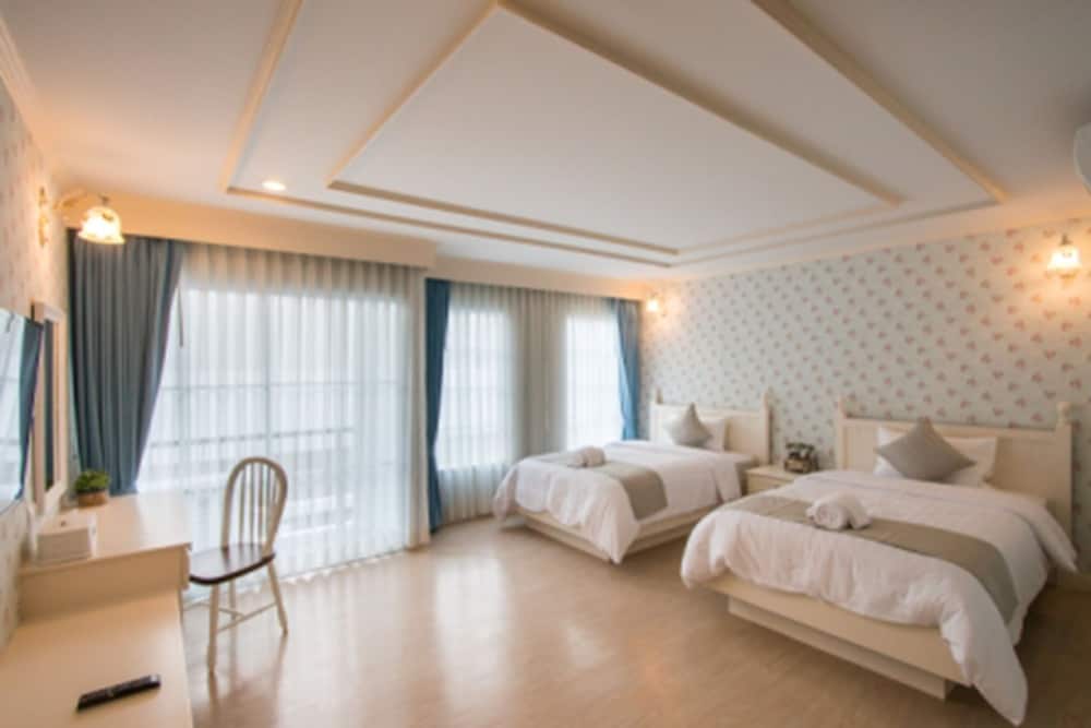 S.Swiss Hotel Ratchaburi in Ratchaburi, Thailand