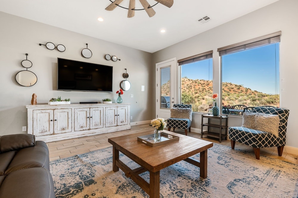 Views Over Coral Canyon by RedAwning — 4-Star Luxury Hotel in Washington, United States