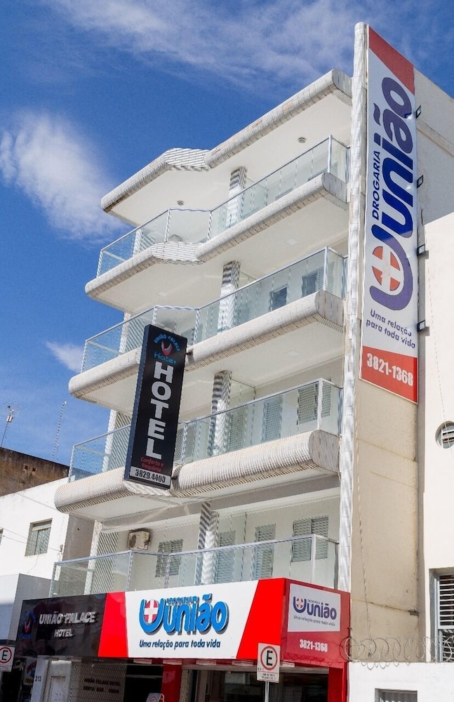Uniao Palace Hotel — Janauba