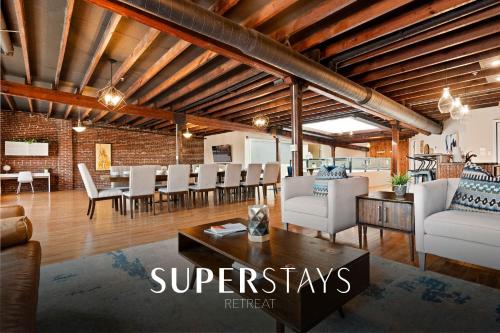 Sleep24 13beds 8br 6ba Swepson Retreat King — Louisville