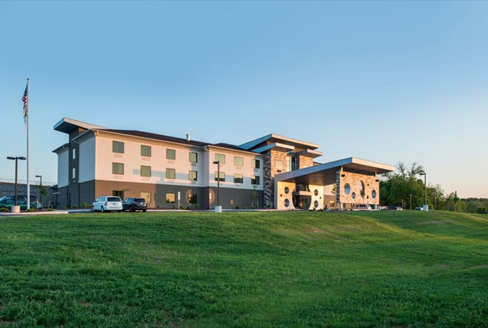 Holiday Inn Express & Suites Shippensburg by IHG - photo 67