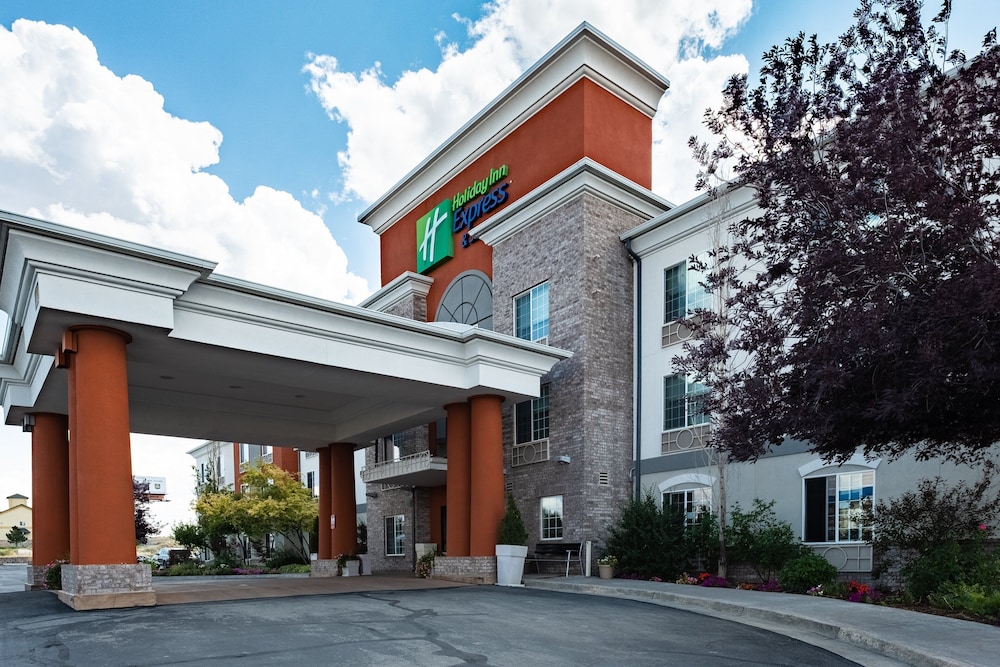 Holiday Inn Express & Suites Evanston By IHG - photo 63