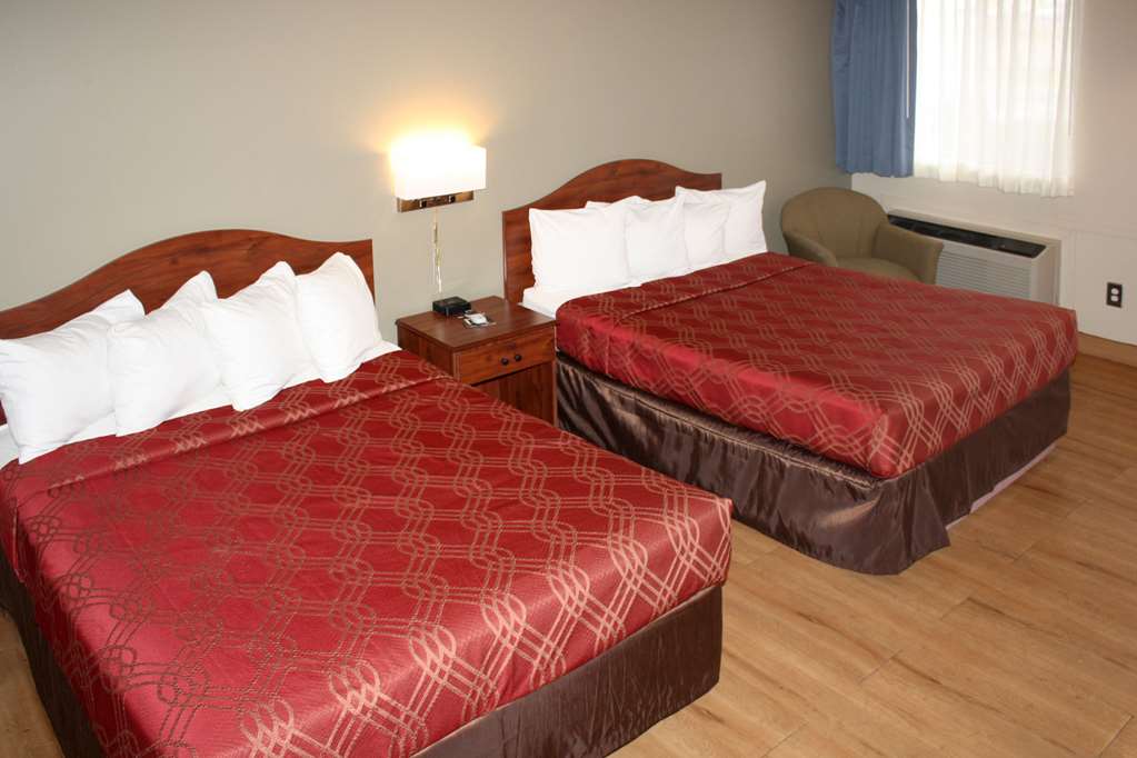 Econo Lodge Salina Scenic Route 89 & I 70 - photo 18