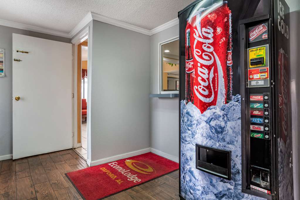 Econo Lodge Oxford near Choccolocco Park - photo 32
