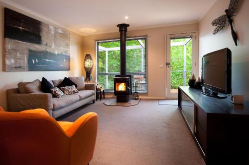Eastern View Villa — 4-Star Luxury Hotel in Daylesford, Australia