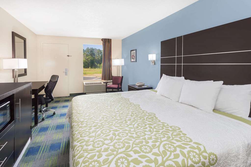 Days Inn by Wyndham Newberry - photo 8