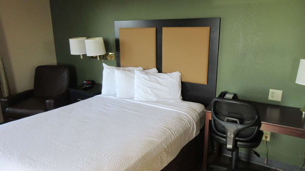 MainStay Suites Rochester South Mayo Clinic - photo 12