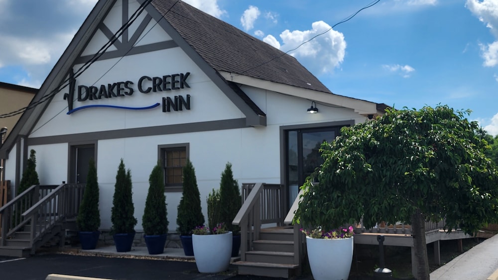 Drakes Creek Inn formerly The Relax Inn - photo 17