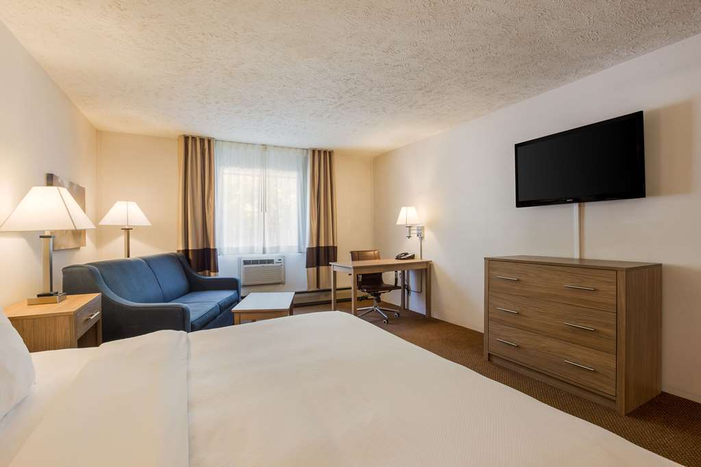 City Express by Marriott Petoskey Harbor Springs - photo 15